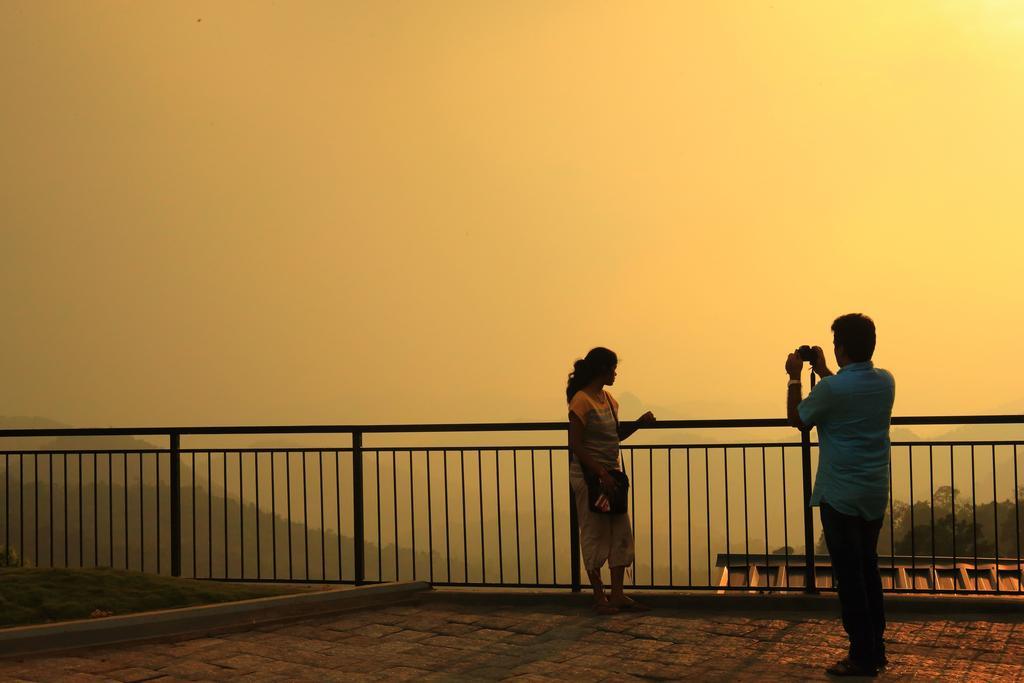 Munnar Tea Hills Resort - Mthr Dış mekan fotoğraf